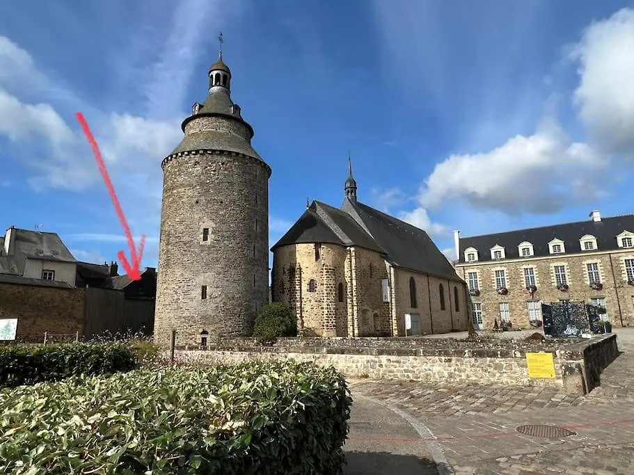 Le Saint Julien Au Coeur Du Centre Historique De Châteaugiron 0*,  Francia